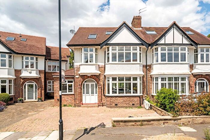 5 Bedroom Property To Rent In Delamere Road, Ealing, W5