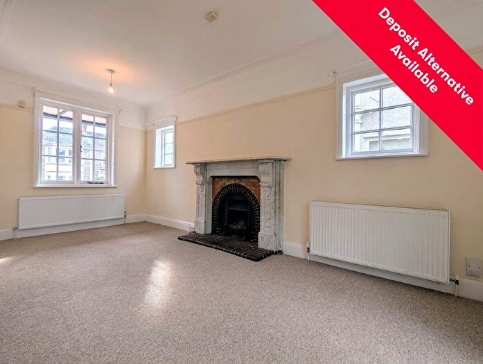 3 Bedroom Detached House To Rent In Park Road, Stapleton, Bristol, Somerset, BS16