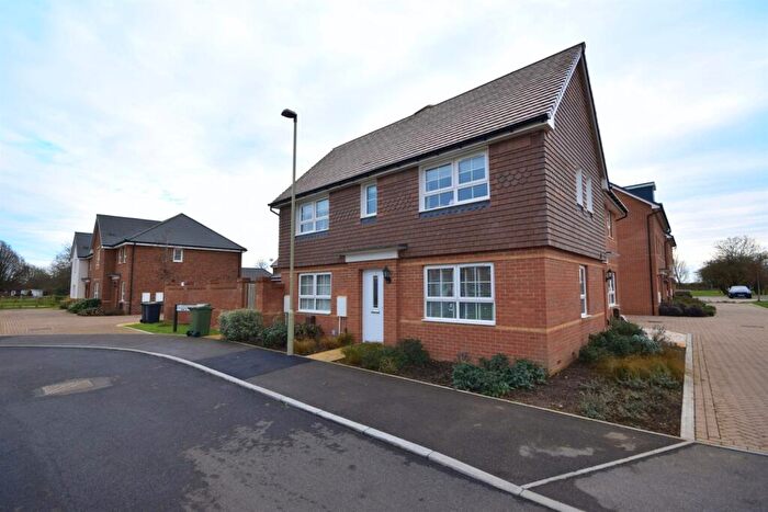 3 Bedroom Semi-Detached House To Rent In Blandings Way, Emsworth, PO10