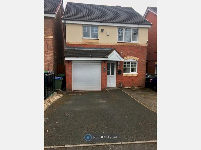 3 Bedroom Detached House To Rent In Orchard Road, Walsall, WS5