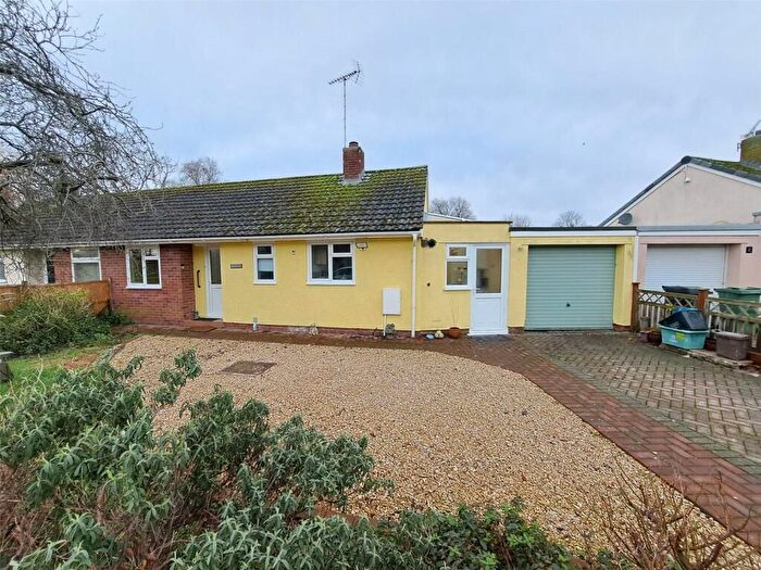 2 Bedroom Bungalow For Sale In East Ride, Brent Knoll, Highbridge, TA9
