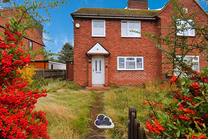 3 Bedroom Semi Detached House For Sale In Charles Lakin Close, Shilton, CV7