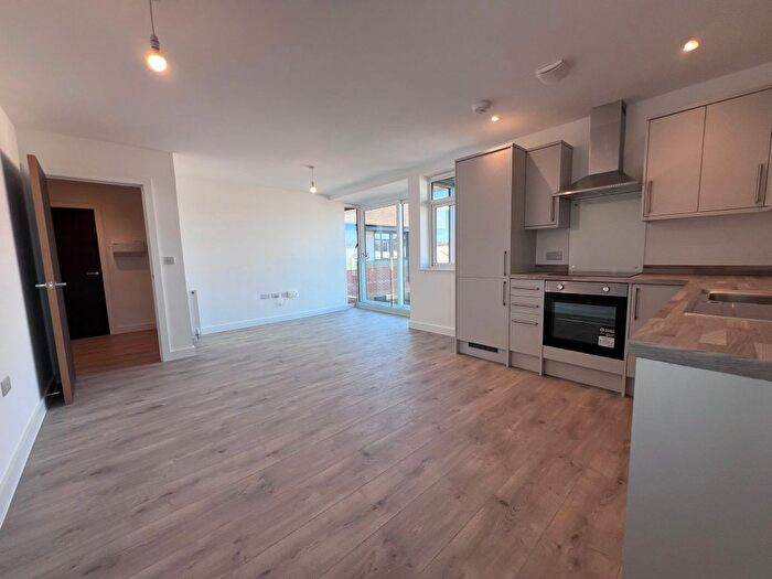 1 Bedroom Flat For Sale In Thame Road, Haddenham, Aylesbury, HP17