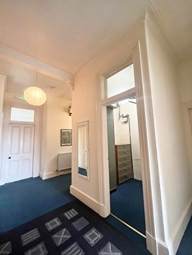 3 Bedroom Flat To Rent In () Eyre Crescent, Edinburgh, EH3