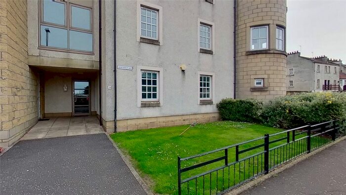 2 Bedroom Flat To Rent In Newhaven Place, Edinburgh, EH6