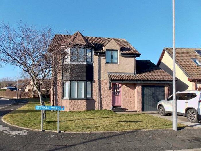 3 Bedroom Property For Sale In Stewart Walk, Alford, AB33