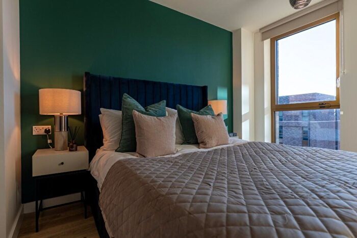 2 Bedroom Flat To Rent In Flat, Rockingham Street, Sheffield, S1