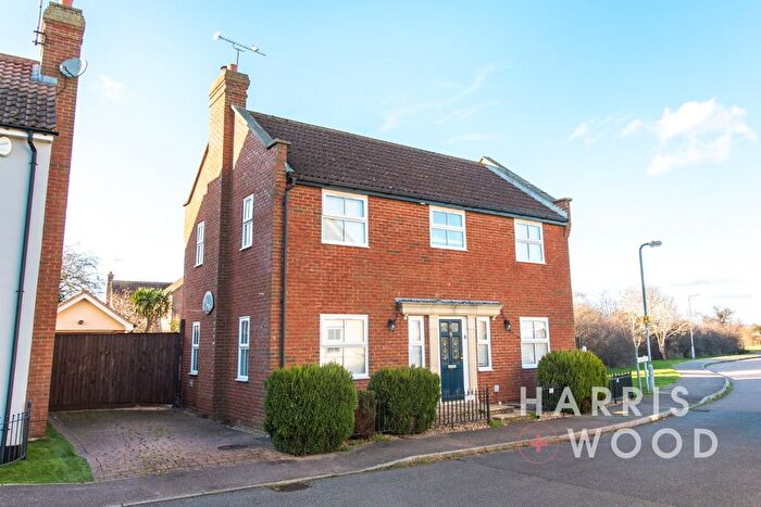 4 Bedroom Detached House For Sale In St. Georges Close, Heybridge Basin, Maldon, Essex, CM9