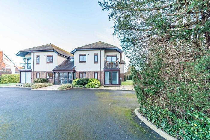 2 Bedroom Apartment For Sale In Barnham Road, Barnham, PO22