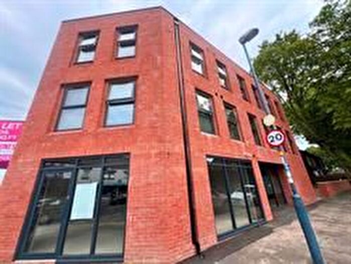 1 Bedroom Studio To Rent In Twyning Road, Stirchley, Birmingham, West Midlands, B30