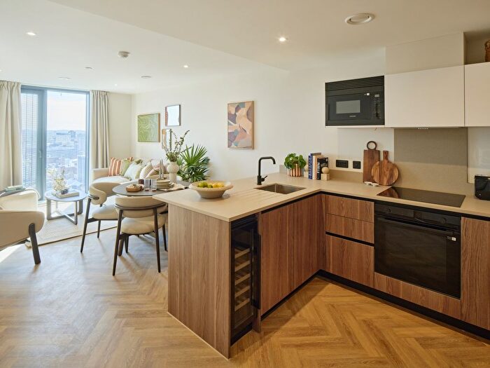 1 Bedroom Flat To Rent In James Watt Queensway, Birmingham, B4