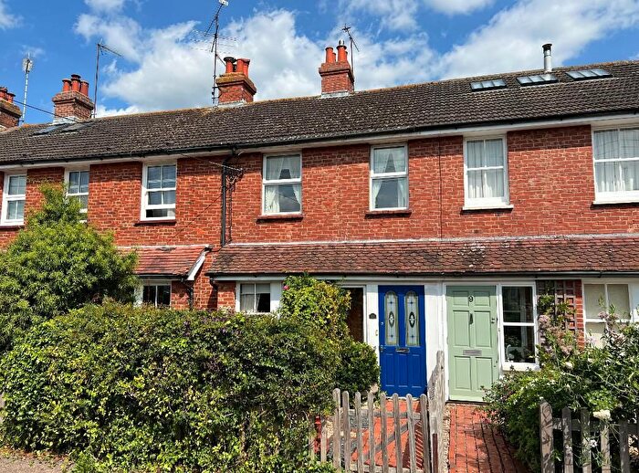 2 Bedroom Terraced House For Sale In Mill Road, Steyning, West Sussex, BN44