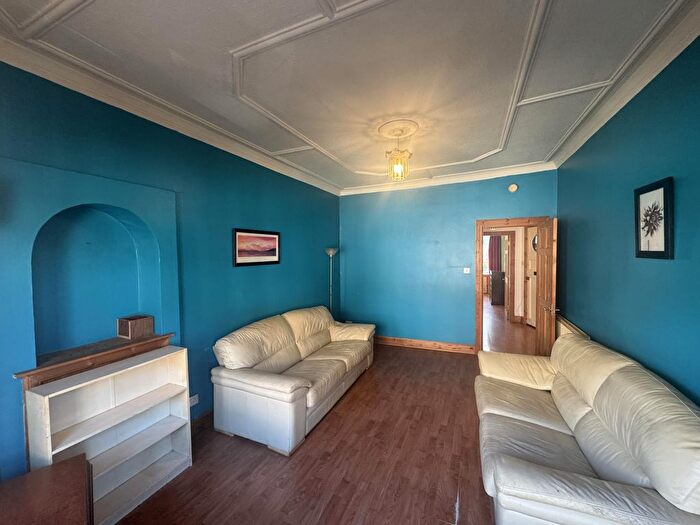 1 Bedroom Flat To Rent In /, Battlefield Avenue, Glasgow, G42