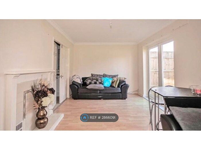 3 Bedroom Semi Detached House To Rent In Airton Place, Newton Aycliffe, DL5