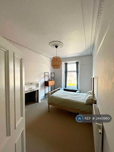 2 Bedroom Flat To Rent In Annette Street, Glasgow, G42