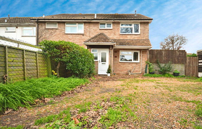 3 Bedroom End Of Terrace House For Sale In Blenheim Road, Yapton, Arundel, BN18
