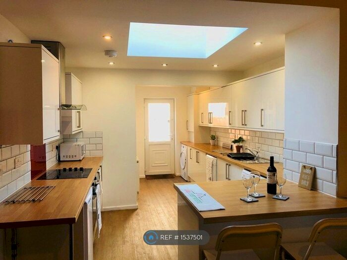 5 Bedroom Terraced House To Rent In Pomona Street, Sheffield, S11