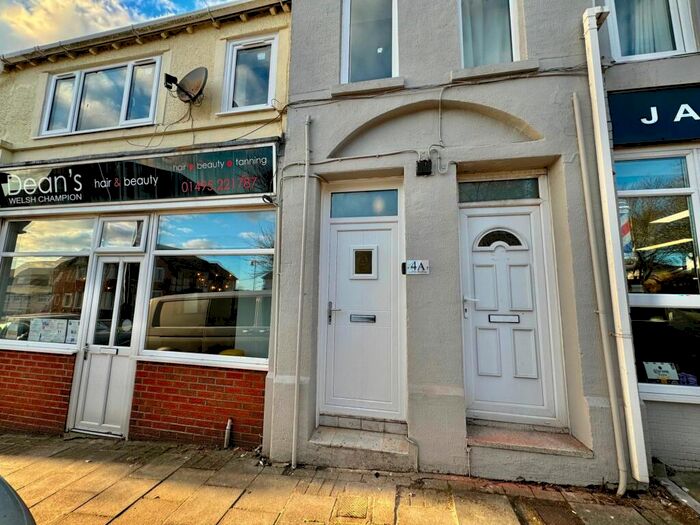 2 Bedroom Terraced House To Rent In Oakdale, Blackwood, NP12