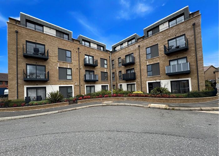 2 Bedroom Apartment For Sale In Epping Road, Corby, NN18