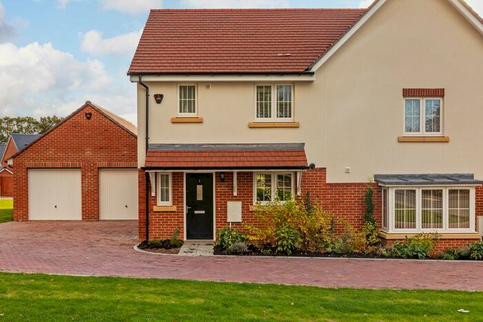 3 Bedroom Semi-Detached House To Rent In Hammerton Road, Bishops Waltham, Southampton, SO32