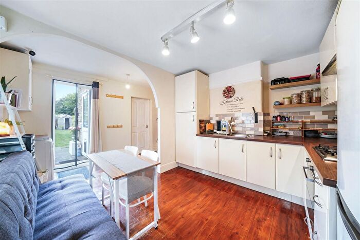 1 Bedroom Maisonette To Rent In Roxborough Road, Harrow-On-The-Hill, Harrow, HA1