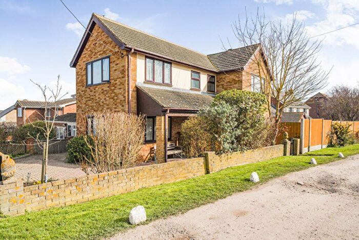 3 Bedroom Detached House For Sale In Scarborough Drive, Minster On Sea, ME12