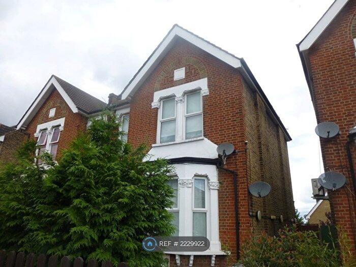 2 Bedroom Flat To Rent In Brigstock Road, Thornton Heath, CR7
