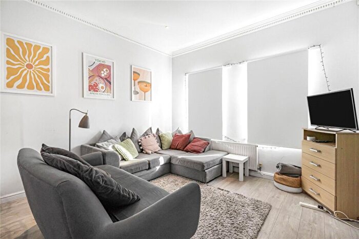 4 Bedroom Terraced House To Rent In Anchor Terrace, Cephas Avenue, London, E1