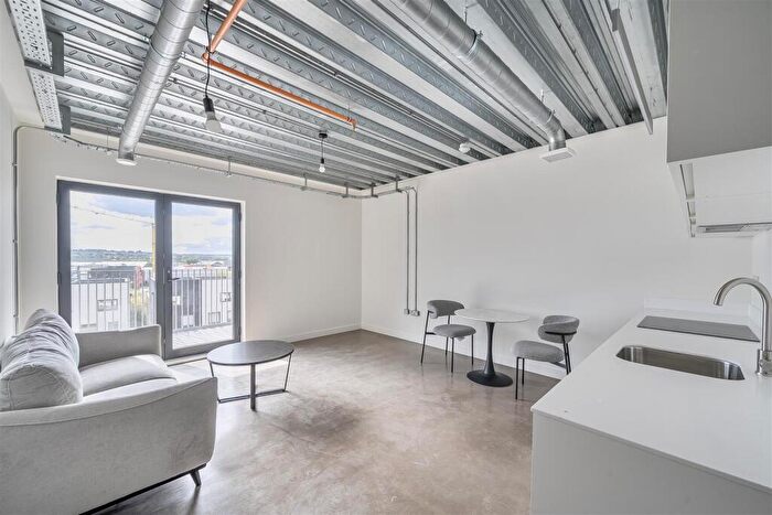 1 Bedroom Apartment To Rent In District Lofts, Climate Innovation District, LS9