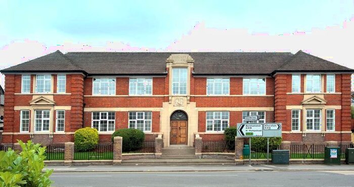 1 Bedroom Flat To Rent In Copsham House, Broad Street, Chesham, HP5