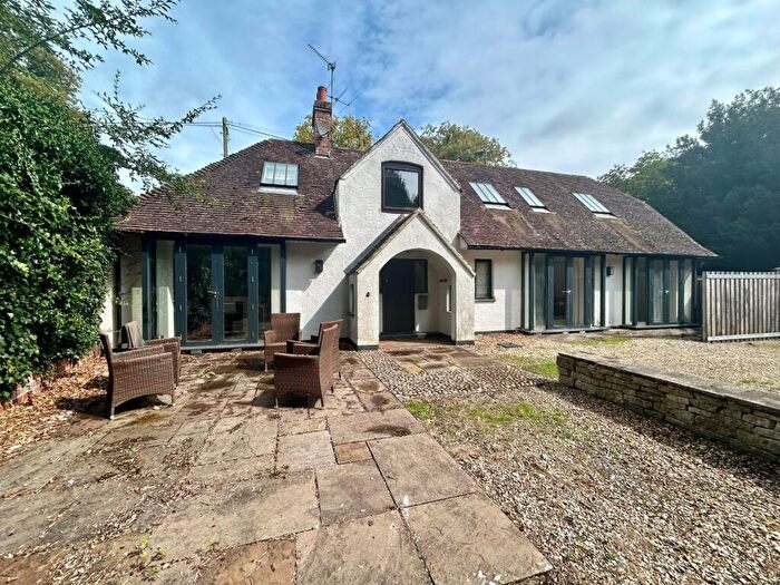 3 Bedroom Detached House To Rent In Stroud Road, Cirencester, Gloucestershire, GL7