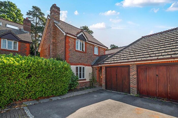 3 Bedroom Detached House To Rent In Francis Way, Camberley, GU15