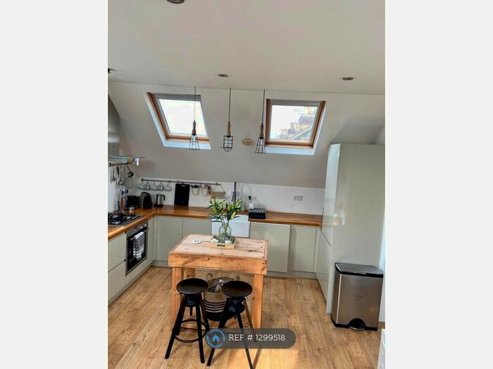 1 Bedroom Flat To Rent In Earlsfield Road, Earlsfield SW18