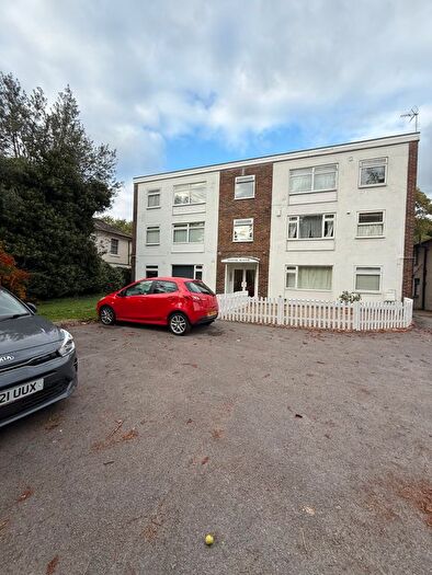 2 Bedroom Flat To Rent In Bromley Common, Bromley, BR2