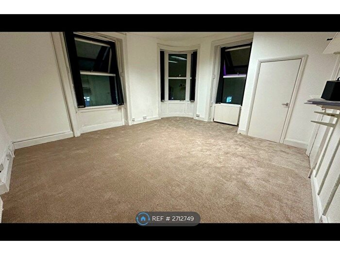 1 Bedroom Flat To Rent In George Street, Halifax, HX1