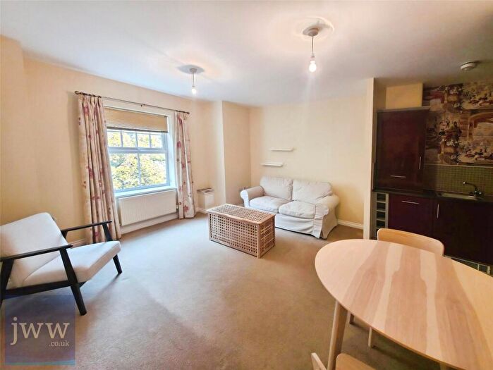 2 Bedroom Flat To Rent In Barrington Close, Durham, DH1