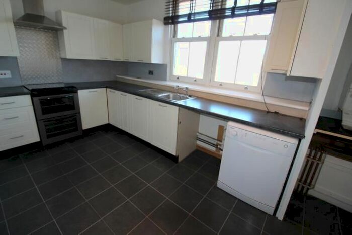 2 Bedroom Flat To Rent In Crimon Place, Aberdeen, AB10