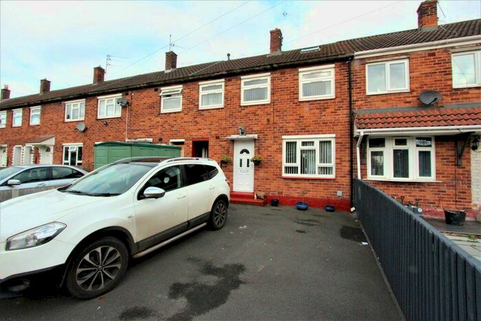 4 Bedroom House To Rent In Cedar Avenue, Little Sutton, CH66
