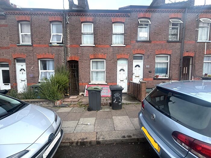 2 Bedroom Terraced House To Rent In St. Peters Road, Luton, LU1