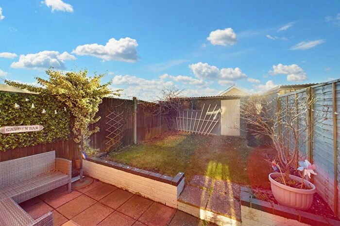 3 Bedroom Terraced House For Sale In Vicarage Road, Thetford, IP24