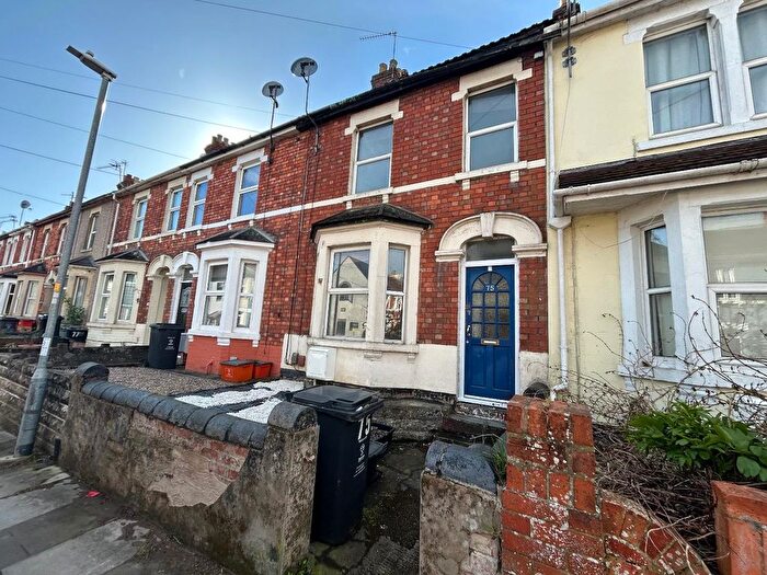 2 Bedroom Terraced House To Rent In Dixon Street, Old Town, Swindon, SN1