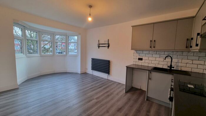 1 Bedroom Apartment To Rent In Kingstanding Road, Kingstanding, B44