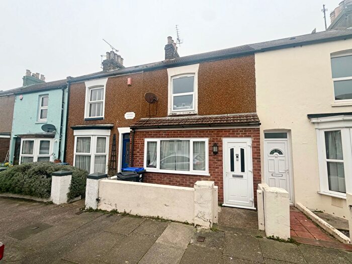 3 Bedroom Property To Rent In Byron Avenue, Margate, CT9