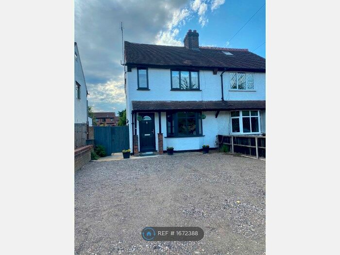 2 Bedroom Semi-Detached House To Rent In Denham Way, Maple Cross, Rickmansworth, WD3