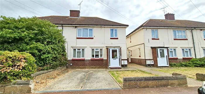 1 Bedroom Maisonette To Rent In Hooks Hall Drive, Dagenham, RM10