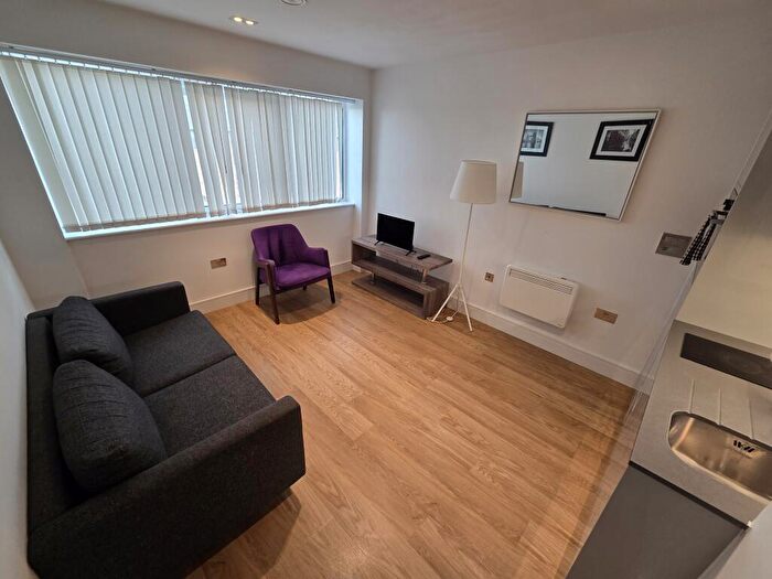 1 Bedroom Apartment To Rent In Laporte Way, Luton, LU4