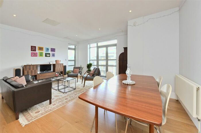 2 Bedroom Flat To Rent In Pimlico Place, Guildhouse Street, London, SW1V