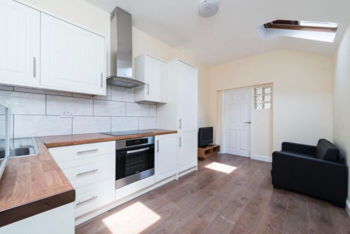 1 Bedroom Flat To Rent In Brockley Road, Brockley, London, SE4