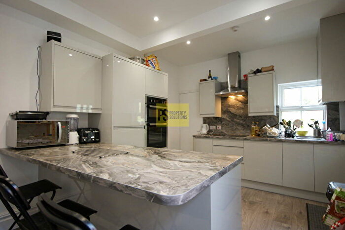 5 Bedroom Terraced House To Rent In Oak Tree Lane, Selly Oak, Birmingham, B29