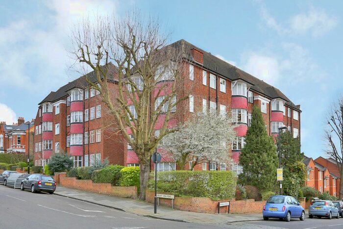 2 Bedroom Flat To Rent In Granville Road, London, N4
